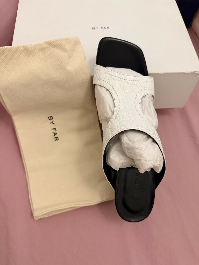 Sandal