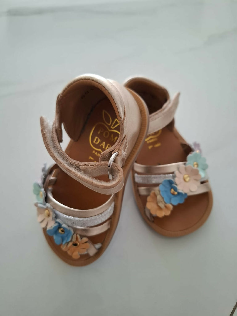 Pom dApi girls shoes