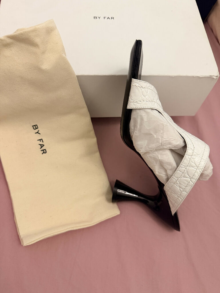 Sandal