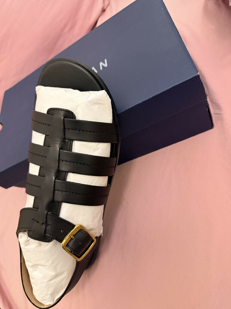 Flat Sandal